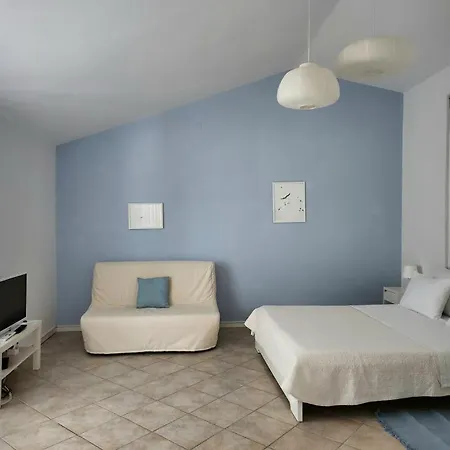 Apartment Lanterna Povljana